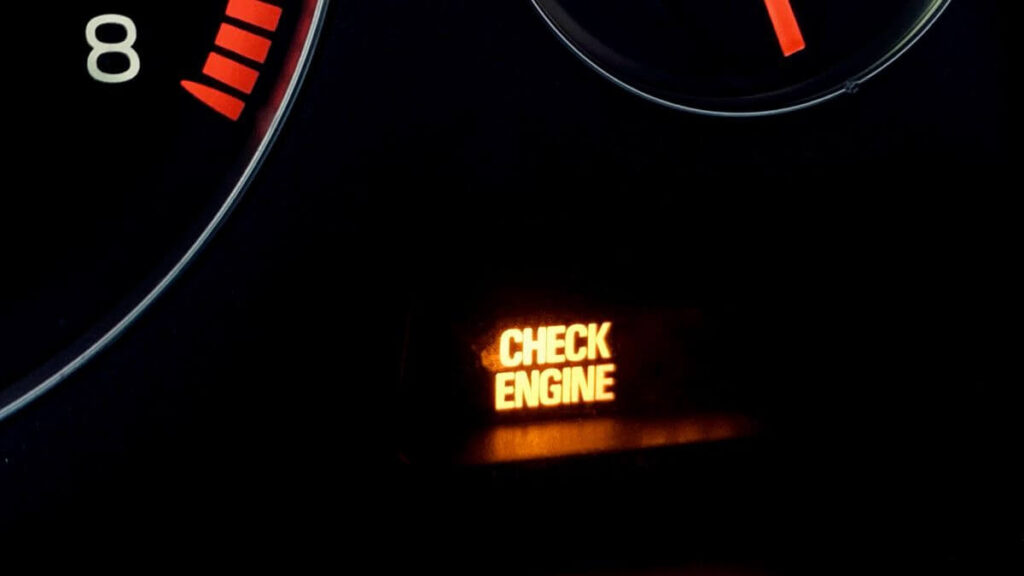 kontrolka silnika - check engine zapala się i gaśnie