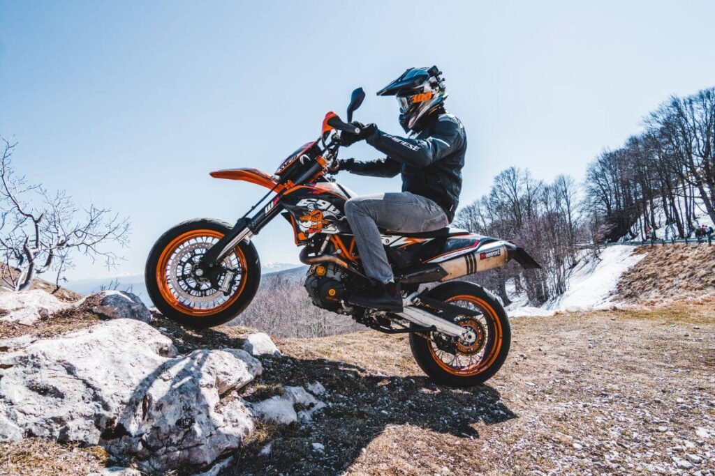 supermoto – Czy supermoto może być dobrym wyborem na początek?